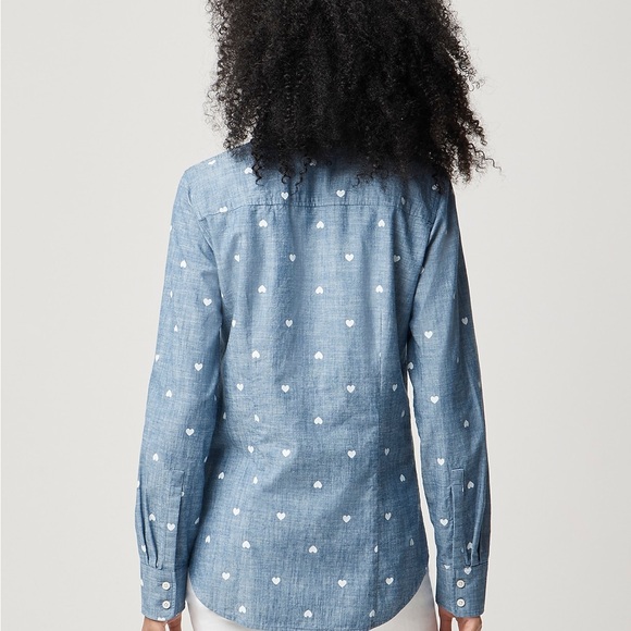 Chambray hearts button-up shirt in signature fit - Picture 3 of 3